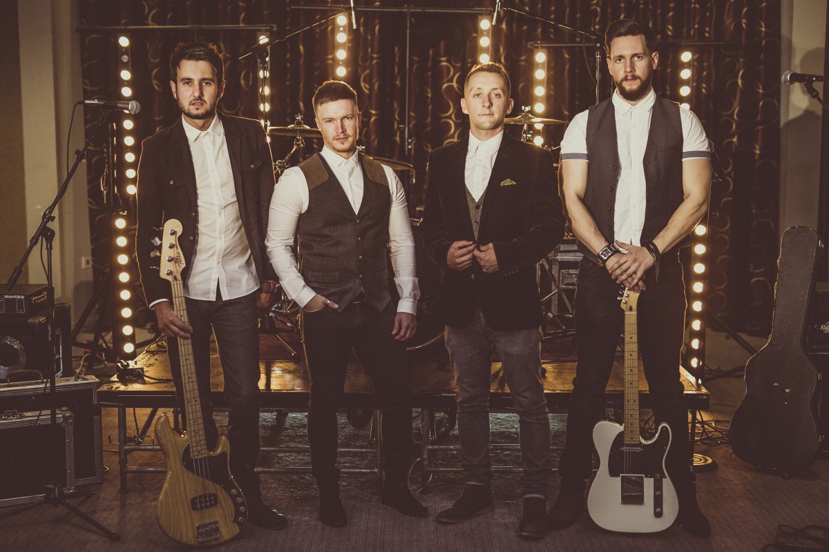 Audio Sugar | Live Wedding band in Wales