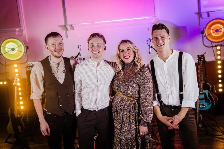 FestivalHeart37HQ-wedding-band