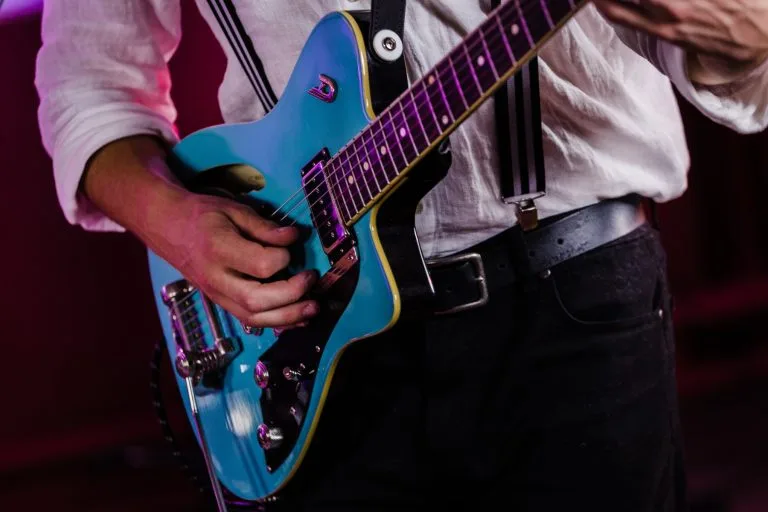 FestivalHeart60HQ-wedding-band
