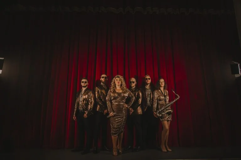 velvet-soul-wedding-band-6